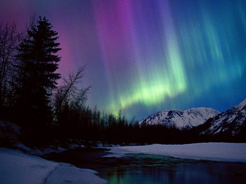 Northern_Lights_over_Portage_River_Valley,_Alaska_Wallpaper_bimv