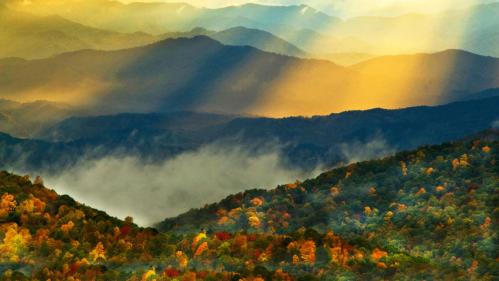 Fall_colors_Great_Smoky_Mountains_North_Carolina_usa_20120922