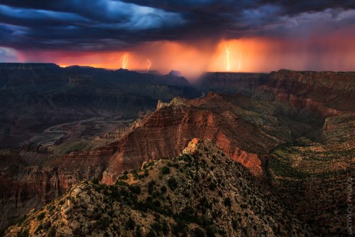 Lightning at the Grand Canyon
