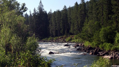 a-river-runs-through-it